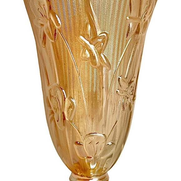 Mid Century Glass Vase Iris Herringbone Iridescent
Peach Jeannette Glass Vintage - Picture 2 of 5